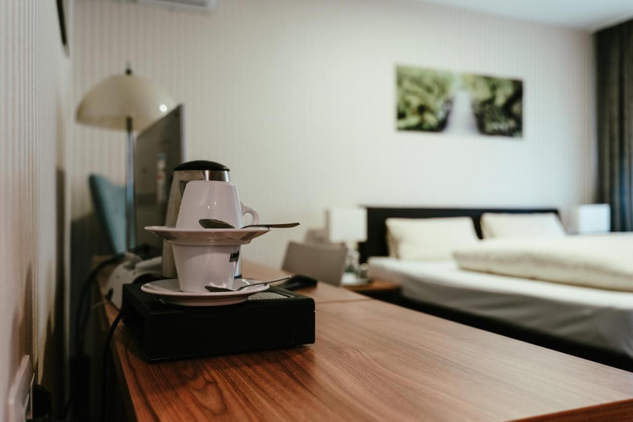 Hotel Benger Κρέφελντ Εξωτερικό φωτογραφία