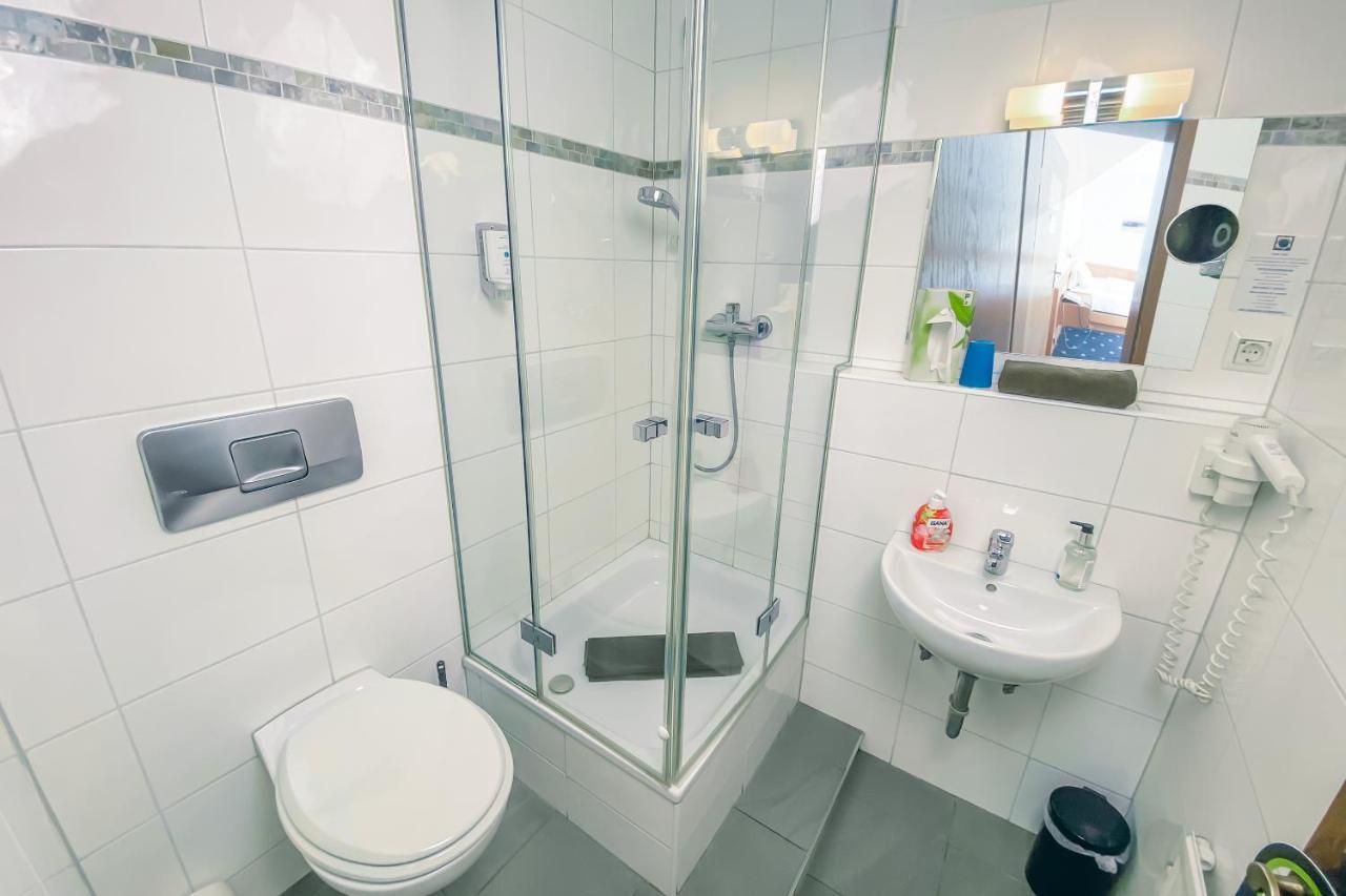 Hotel Benger Κρέφελντ Εξωτερικό φωτογραφία