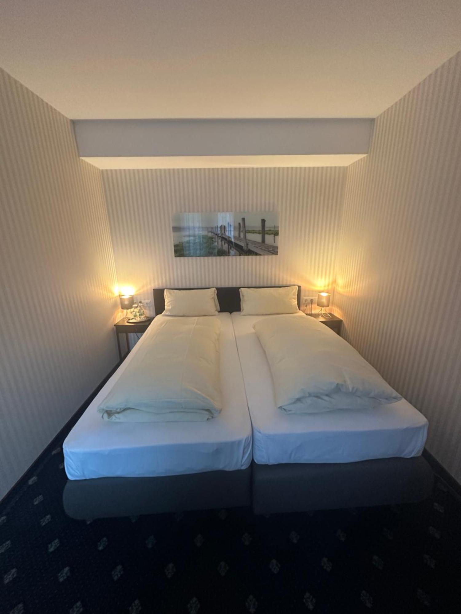 Hotel Benger Κρέφελντ Εξωτερικό φωτογραφία