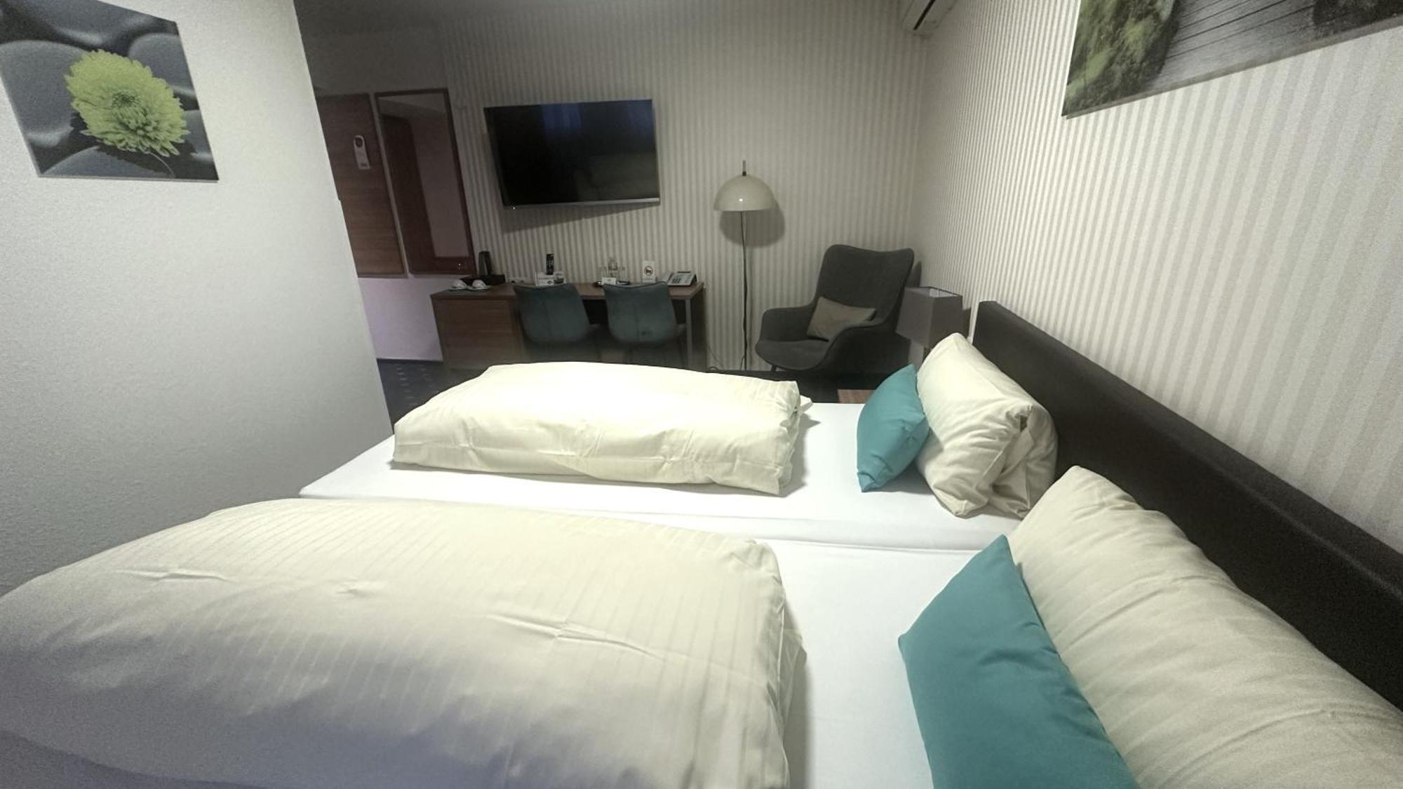 Hotel Benger Κρέφελντ Εξωτερικό φωτογραφία