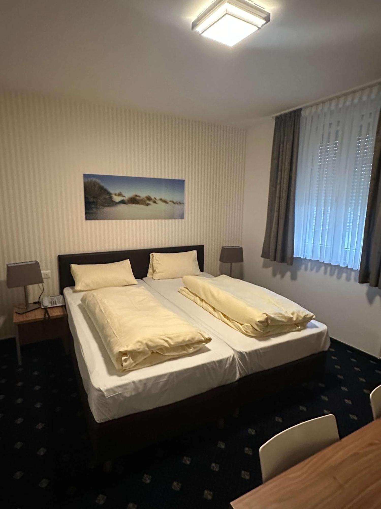 Hotel Benger Κρέφελντ Εξωτερικό φωτογραφία